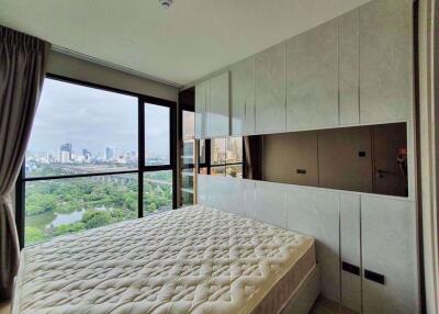 2 bed Condo in Lumpini Suite Phetchaburi-Makkasan Makkasan Sub District C013153