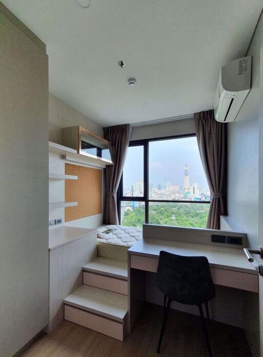 2 bed Condo in Lumpini Suite Phetchaburi-Makkasan Makkasan Sub District C013153