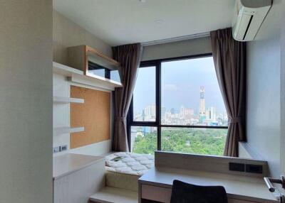 2 bed Condo in Lumpini Suite Phetchaburi-Makkasan Makkasan Sub District C013153