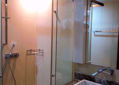 2 bed Condo in Quad Silom Silom Sub District C013133