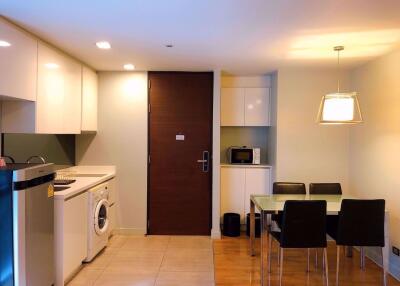 2 bed Condo in Quad Silom Silom Sub District C013133