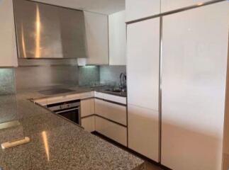 2 bed Condo in The Met Thungmahamek Sub District C013123