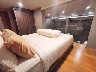 3 bed Duplex in Siamese Exclusive Sukhumvit 31 Khlong Toei Nuea Sub District D013082