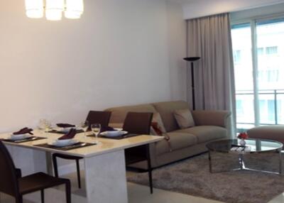 2 bed Condo in Q Langsuan Lumphini Sub District C013079