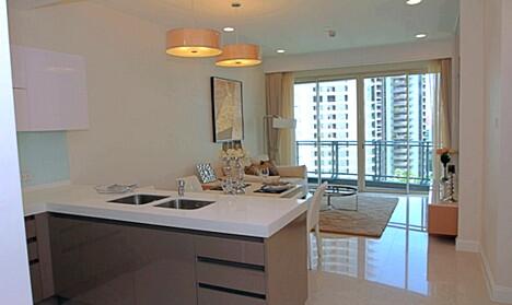 2 bed Condo in Q Langsuan Lumphini Sub District C013078