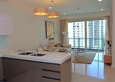 2 bed Condo in Q Langsuan Lumphini Sub District C013078