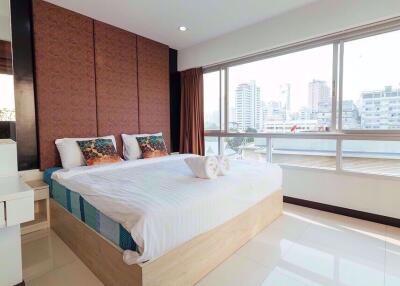 2 bed Condo in Baan Sabai Rama 4 Thungmahamek Sub District C013077