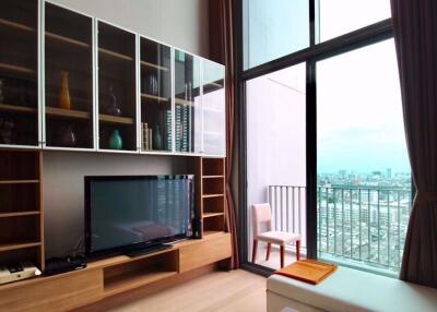 2 bed Duplex in Pyne by Sansiri Thanonphetchaburi Sub District D013021