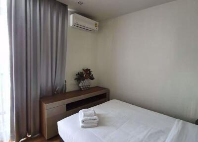 2 bed Condo in Park Origin Phromphong Khlongtan Sub District C013011