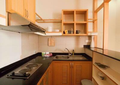 2 bed Condo in CitiSmart Sukhumvit 18 Khlongtoei Sub District C012985