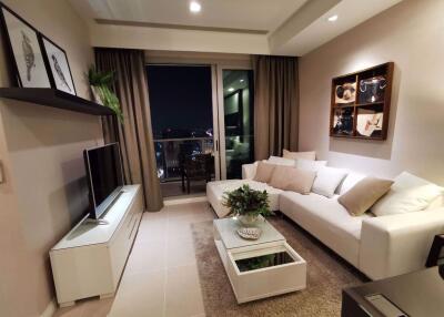 2 bed Condo in The River Khlong Ton Sai Sub District C012976