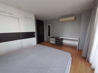 2 bed Condo in 59 Heritage Khlong Tan Nuea Sub District C012949