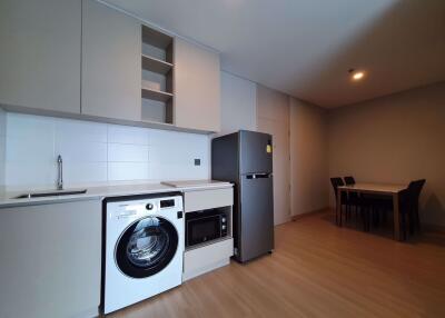 2 bed Condo in Lumpini Suite Phetchaburi-Makkasan Makkasan Sub District C012921