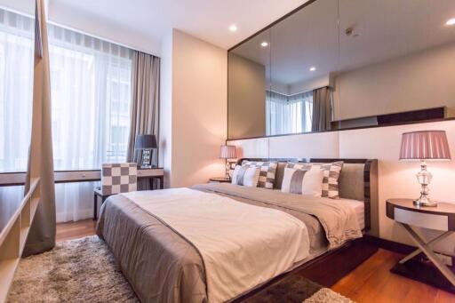 2 bed Condo in Q Langsuan Lumphini Sub District C012918