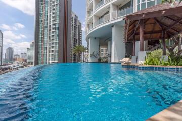 1 bed Condo in Sky Walk Condominium Phrakhanongnuea Sub District C012906