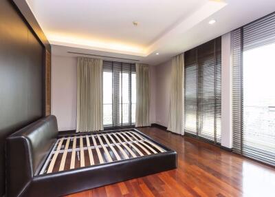3 bed Condo in Supreme Garden Thungmahamek Sub District C012887