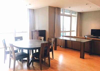 3 bed Condo in Athenee Residence Lumphini Sub District C012883