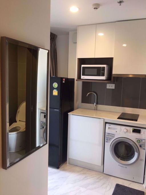 Studio bed Condo in Ideo Mobi Asoke Bangkapi Sub District C012878