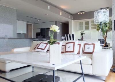 3 bed Condo in The Met Thungmahamek Sub District C012856