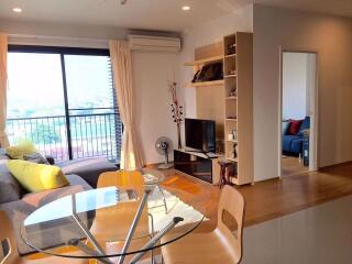 2 bed Condo in The Vertical Aree Samsennai Sub District C012848