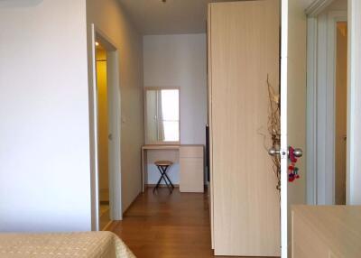 2 bed Condo in The Vertical Aree Samsennai Sub District C012848