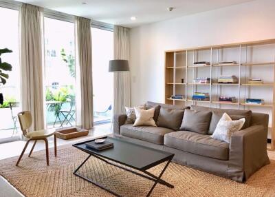 2 bed Condo in The Park Chidlom Lumphini Sub District C012814