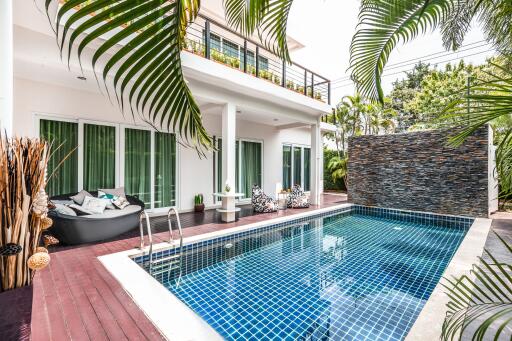 Private House 4Beds for Sale in Bang Saray