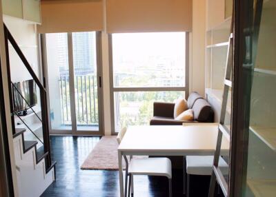 1 bed Duplex in Ideo Morph 38 Phra Khanong Sub District D012809