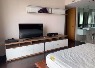 3 bed Condo in The Met Thungmahamek Sub District C012764