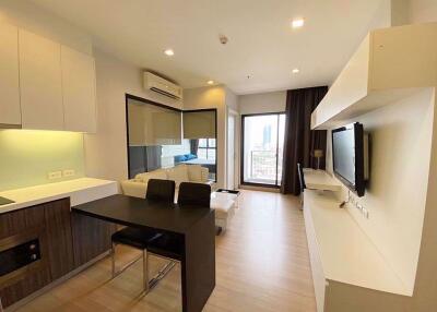 1 bed Condo in Urbano Absolute Sathon-Taksin Khlong Ton Sai Sub District C012763