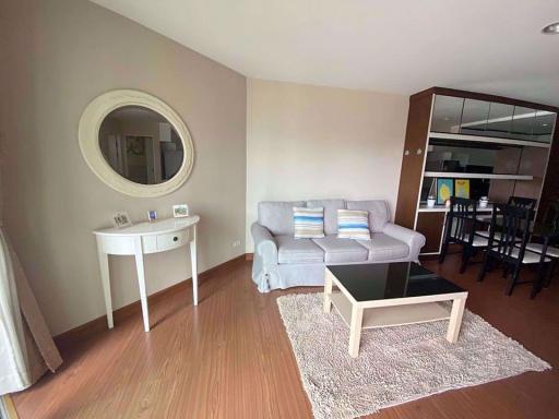 2 bed Condo in Belle Grand Rama 9 Huai Khwang Sub District C012761