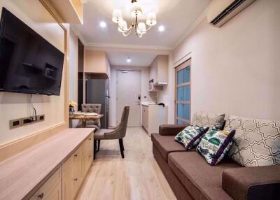 1 bed Condo in Ideo Q Chula-Samyan Mahaphruettharam Sub District C012758