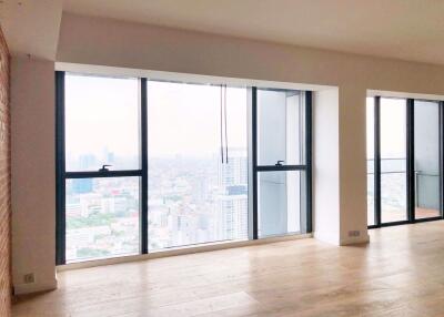 3 bed Condo in The Met Thungmahamek Sub District C012757