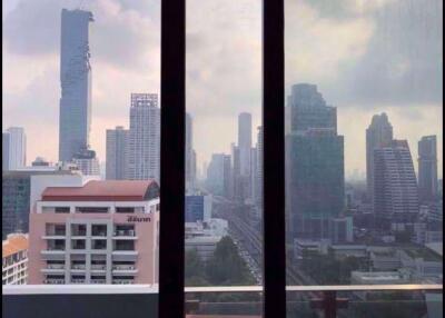 2 bed Condo in The Diplomat Sathorn Silom Sub District C012754