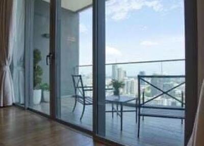 3 bed Condo in Kraam Sukhumvit 26 Khlongtan Sub District C012725