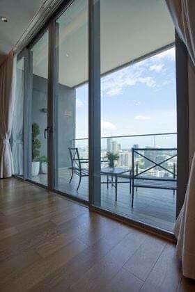 3 bed Condo in Kraam Sukhumvit 26 Khlongtan Sub District C012725