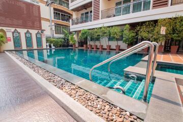 2 Bedrooms Condo in Paradise Residence 2 Jomtien C010613