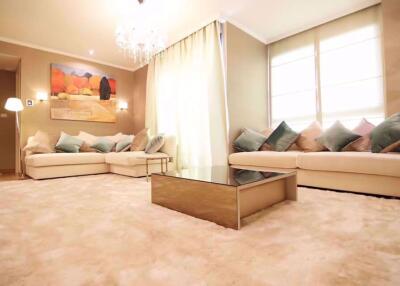 3 bed Condo in Supalai Elite Sathorn - Suanplu Thungmahamek Sub District C012714