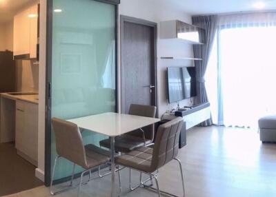 2 bed Condo in Metro Luxe Rose Gold Phahol-Sutthisan Samsennai Sub District C012708