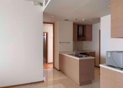 2 bed Condo in The Empire Place Yan Nawa Sub District C012670