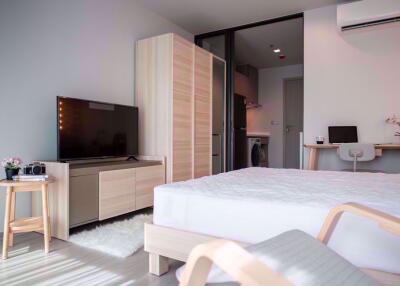 Studio bed Condo in Life Ladprao Chomphon Sub District C012669