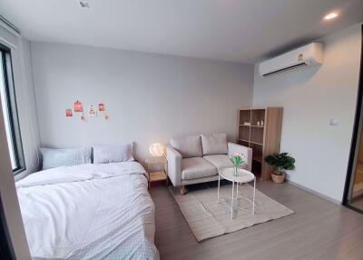 Studio bed Condo in Life Ladprao Chomphon Sub District C012667