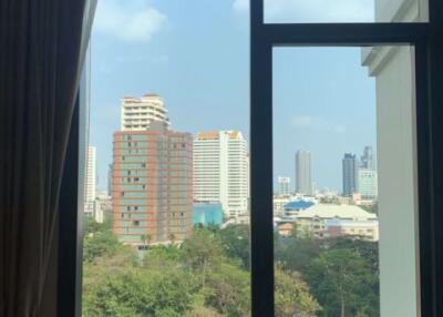 2 bed Condo in The Diplomat 39 Khlong Tan Nuea Sub District C012659