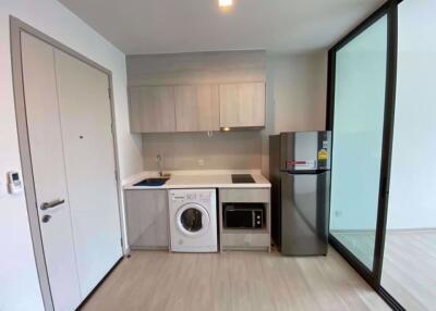 2 bed Condo in Life Sukhumvit 48 Phra Khanong Sub District C012645