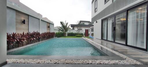 Modern Design Jomtien Pool Villa for Sale