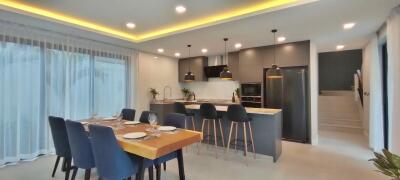 Modern Design Jomtien Pool Villa for Sale