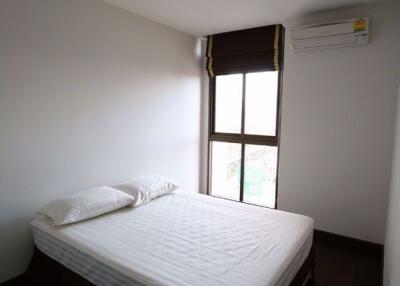 1 bed Condo in Ideo Sathorn-Taksin Banglamphulang Sub District C012600