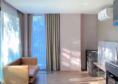 1 bed Condo in The Teak Sukhumvit 39 Khlong Tan Nuea Sub District C012584