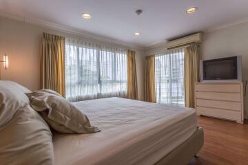 2 bed Condo in Grand Heritage Thonglor Khlong Tan Nuea Sub District C012574