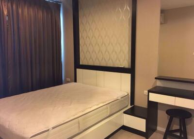 2 bed Condo in Rhythm Sathorn - Narathiwas Thungmahamek Sub District C012559